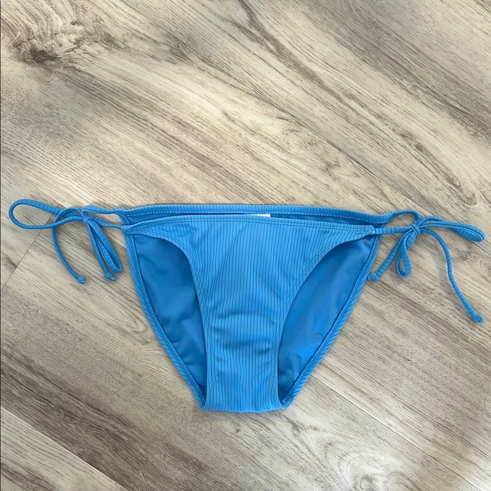 Blue Ribbed Bikini Set - Picture 3 of 5